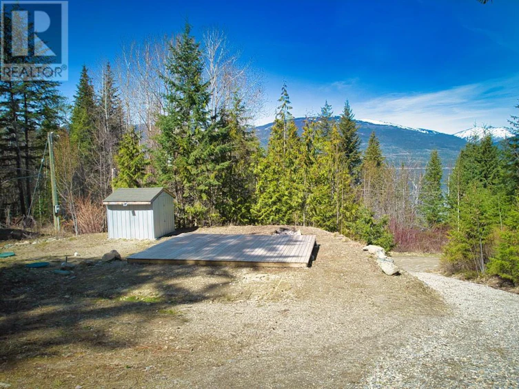 3950 Short Road, Eagle Bay, BC, V0E 1T0 - 2