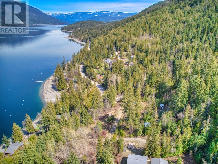 3950 Short Road, Eagle Bay, BC, V0E 1T0 - 3