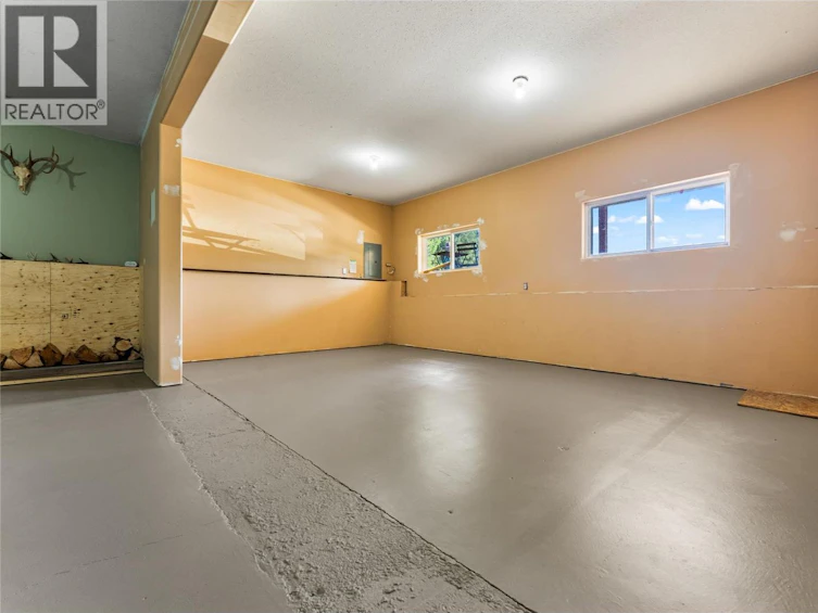 4350 33 Highway, Beaverdell, BC, V0H 1A0 - 38