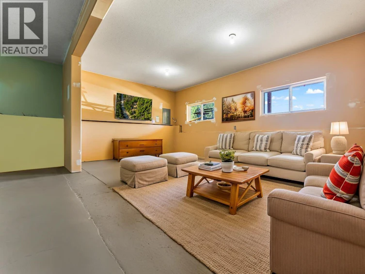 4350 33 Highway, Beaverdell, BC, V0H 1A0 - 36