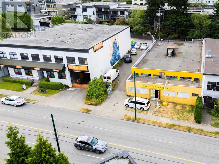 2014 Dundas Street, Vancouver, BC, V5L 1J4