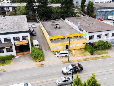 2014 Dundas Street - 3