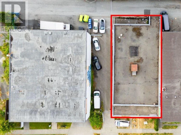 2014 Dundas Street, Vancouver, BC, V5L 1J4 - 11