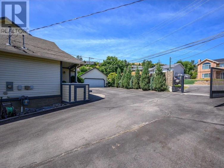 13522 Westkal Road, Coldstream, BC, V1B 1Y5 - 38