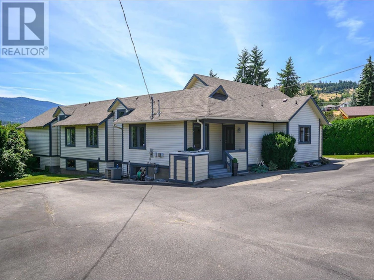 13522 Westkal Road, Coldstream, BC, V1B 1Y5 - 2