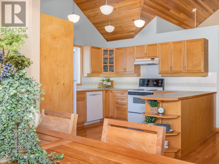 13522 Westkal Road, Coldstream, BC, V1B 1Y5 - 17