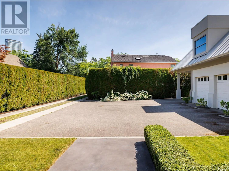 1938 Mcdougall Street, Kelowna, BC, V1Y 1A2 - 66