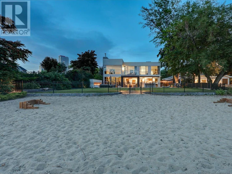 1938 Mcdougall Street, Kelowna, BC, V1Y 1A2 - 10