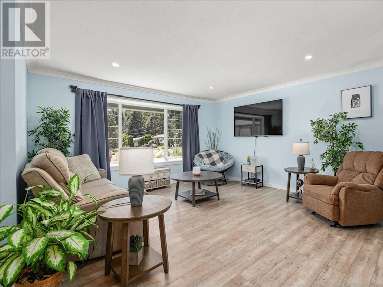 3101 Mciver Road, West Kelowna, BC, V4T 1E6 - 9