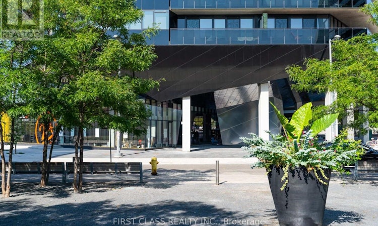 416-21 Lawren Harris Square