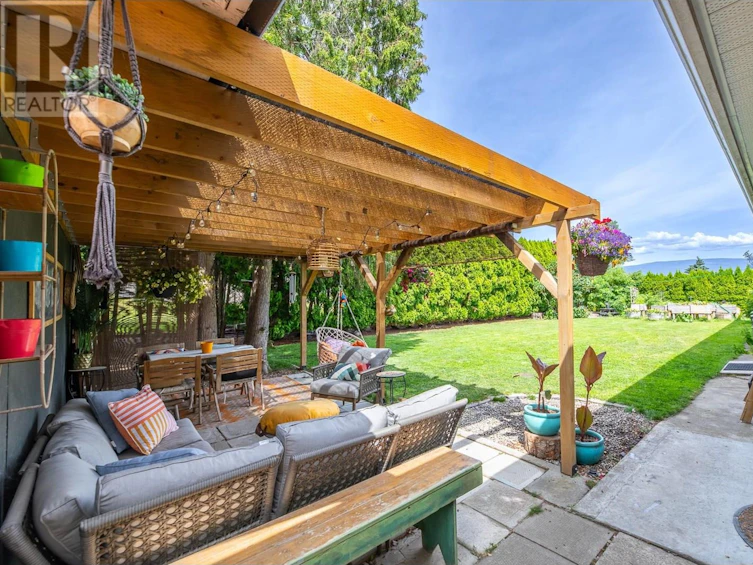15922 Verrier Street, Summerland, BC, V0H 1Z8 - 41
