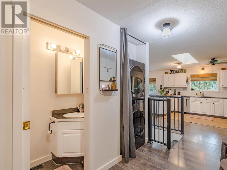 15922 Verrier Street, Summerland, BC, V0H 1Z8 - 23