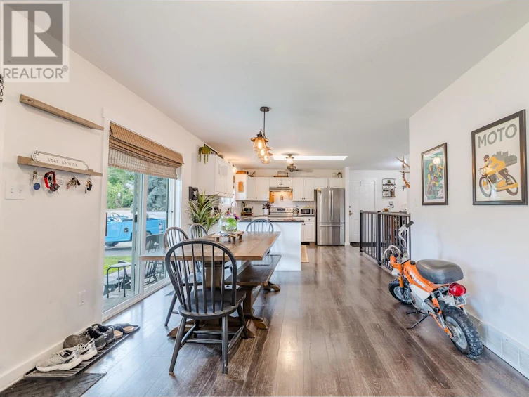 15922 Verrier Street, Summerland, BC, V0H 1Z8 - 13