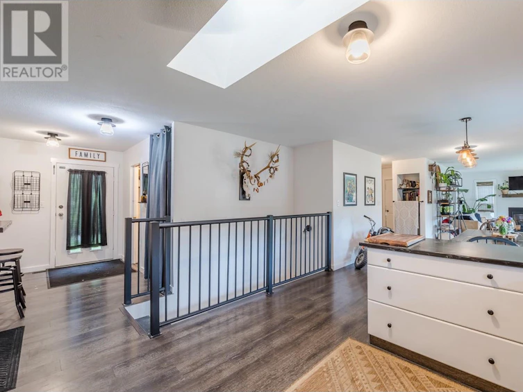 15922 Verrier Street, Summerland, BC, V0H 1Z8 - 6