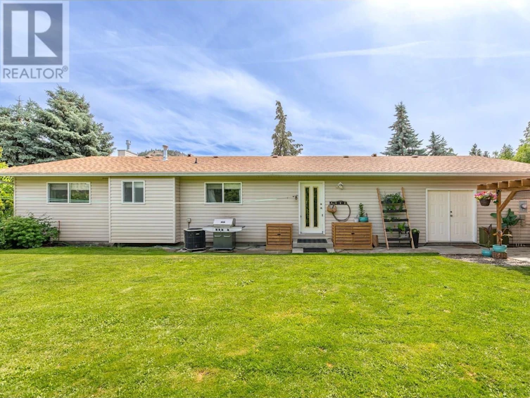 15922 Verrier Street, Summerland, BC, V0H 1Z8 - 49