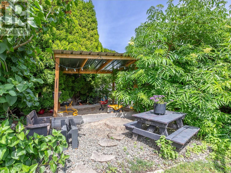 15922 Verrier Street, Summerland, BC, V0H 1Z8 - 51