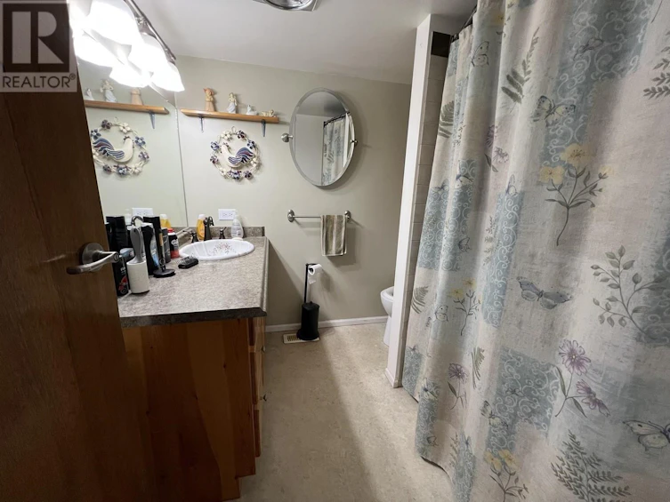 6273 Moose Point Drive, Lone Butte, BC, V0K 2K1 - 12