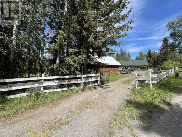 6273 Moose Point Drive, Lone Butte, BC, V0K 2K1 - 23