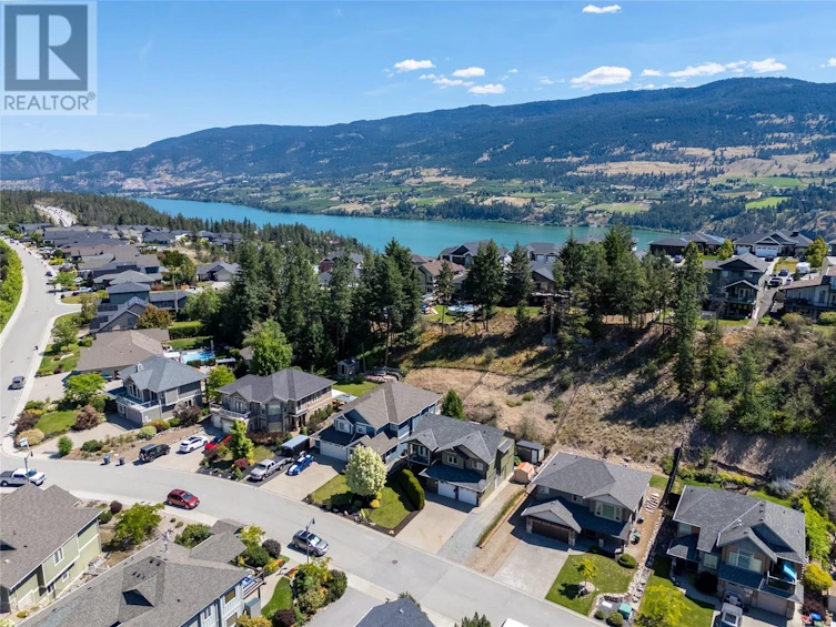 12807 Cliffshore Drive, Lake Country, BC, V4V 2P7 - 2