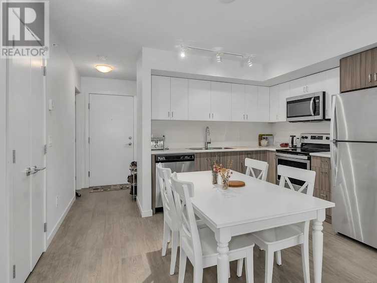 PH12-655 Academy Way, Kelowna, BC, V1V 3A4 - 6