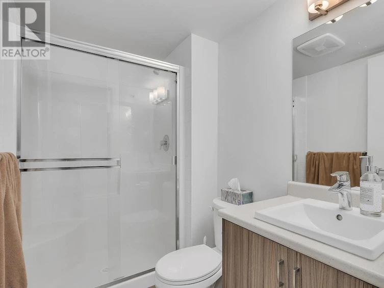 PH12-655 Academy Way, Kelowna, BC, V1V 3A4 - 24