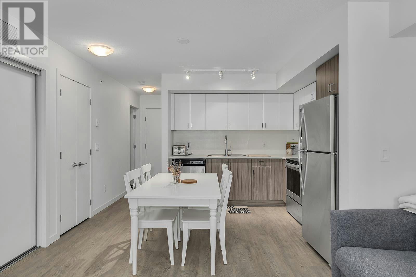 PH12-655 Academy Way, Kelowna, BC, V1V 3A4 - 7