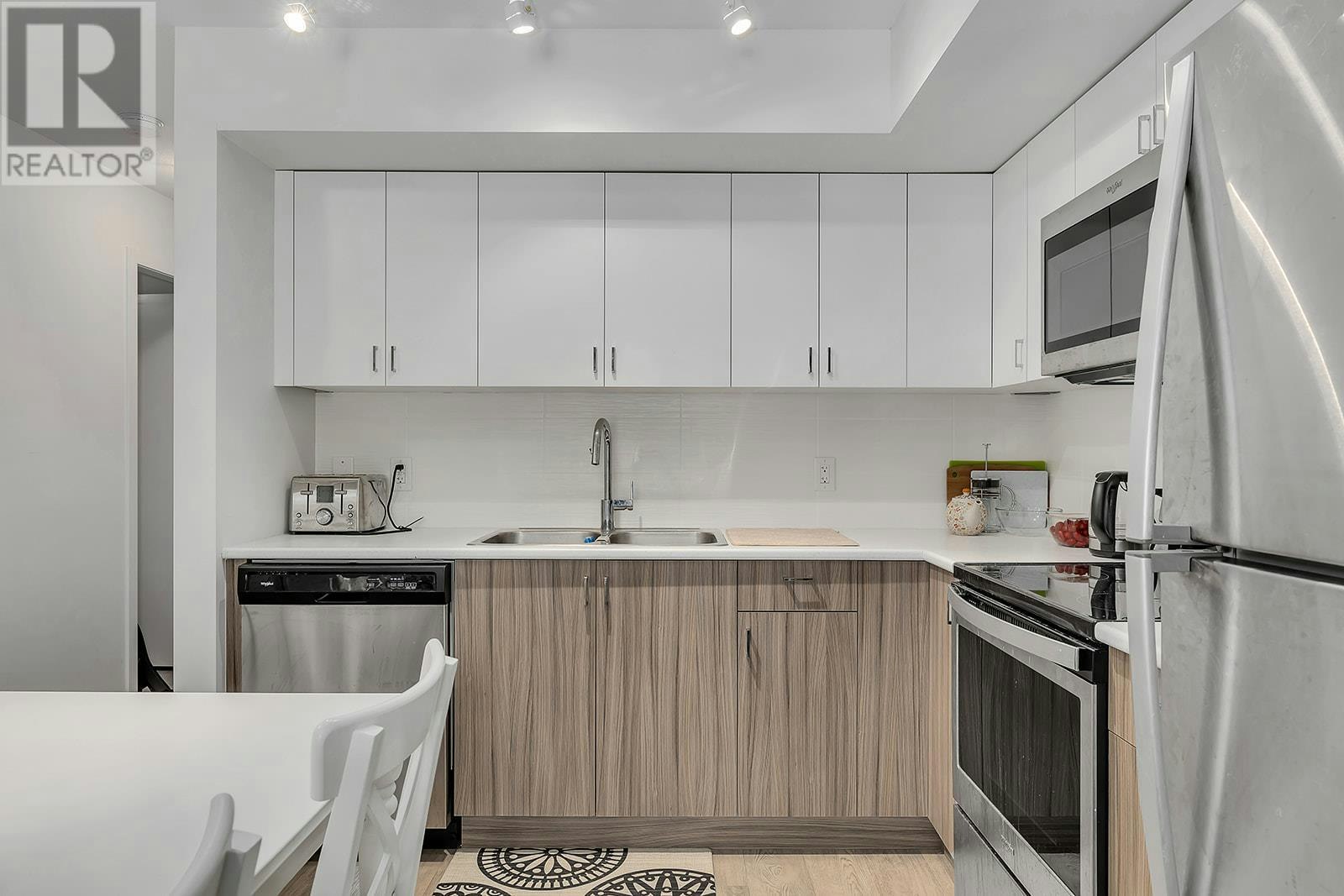 PH12-655 Academy Way, Kelowna, BC, V1V 3A4 - 5