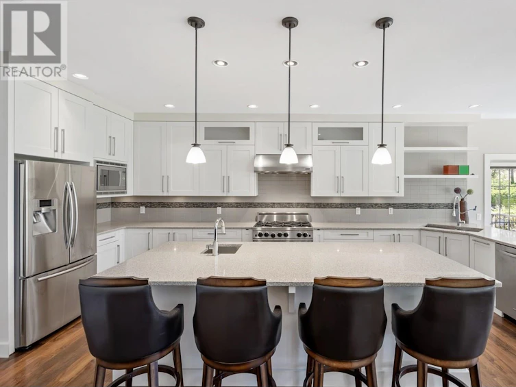 2045 St. Andrews Drive, Kelowna, BC, V1Y 4T6 - 25