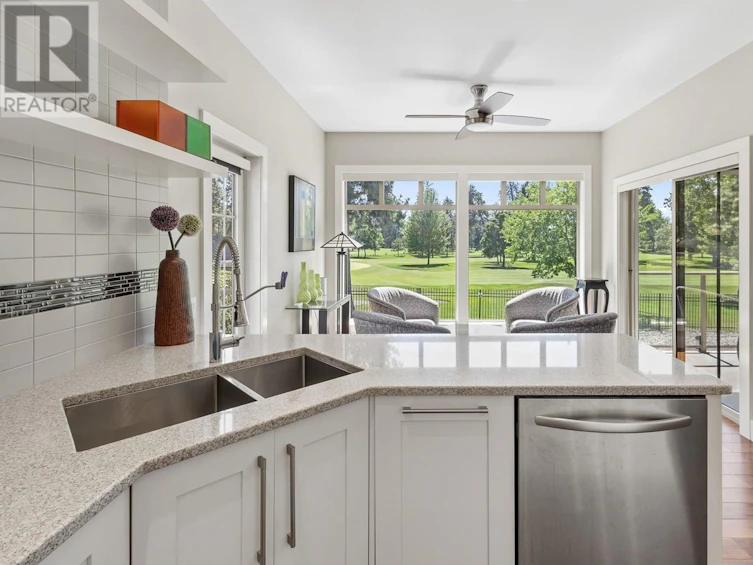 2045 St. Andrews Drive, Kelowna, BC, V1Y 4T6 - 17