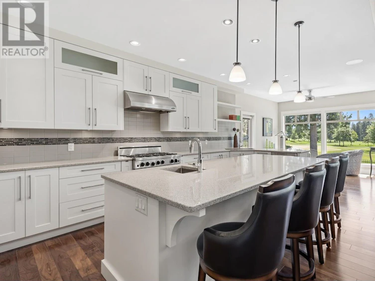 2045 St. Andrews Drive, Kelowna, BC, V1Y 4T6 - 22