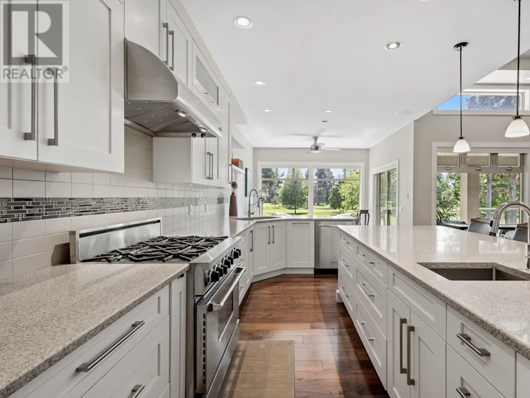 2045 St. Andrews Drive, Kelowna, BC, V1Y 4T6 - 23