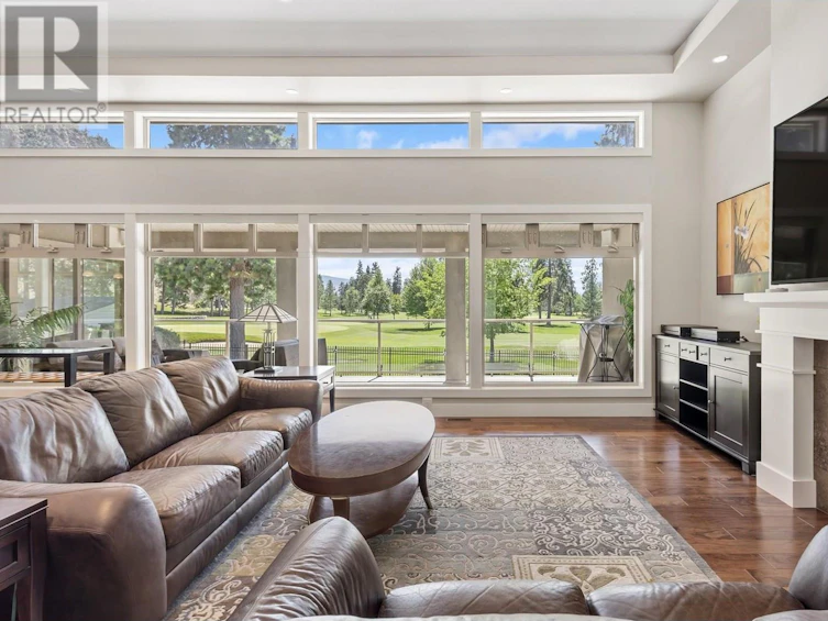 2045 St. Andrews Drive, Kelowna, BC, V1Y 4T6 - 11