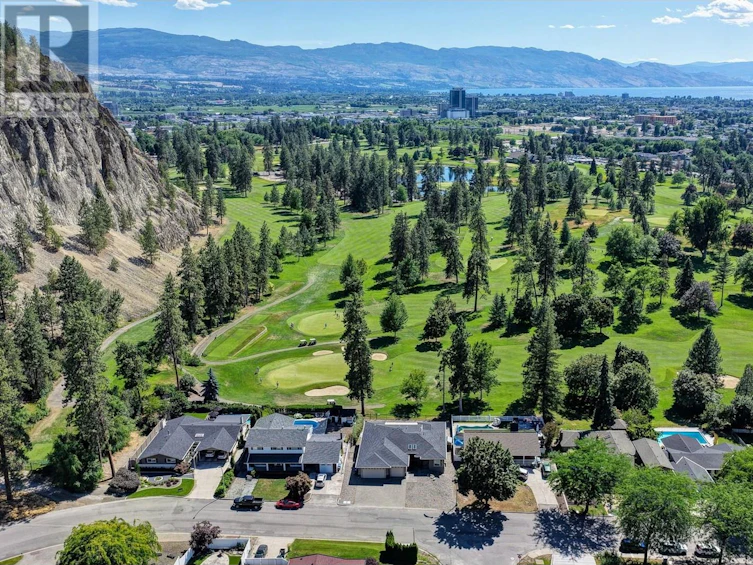 2045 St. Andrews Drive, Kelowna, BC, V1Y 4T6 - 5