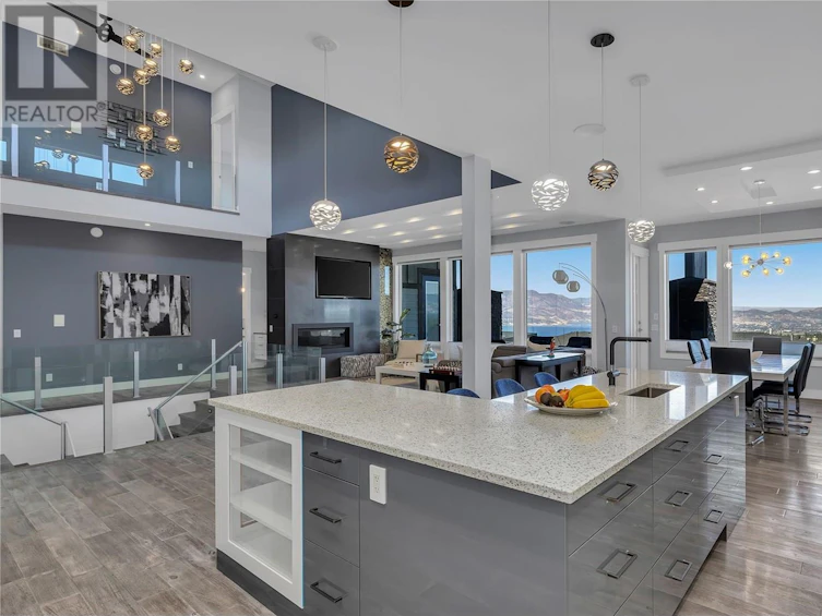 1088 Clarance Avenue, Kelowna, BC, V1W 5M6 - 27
