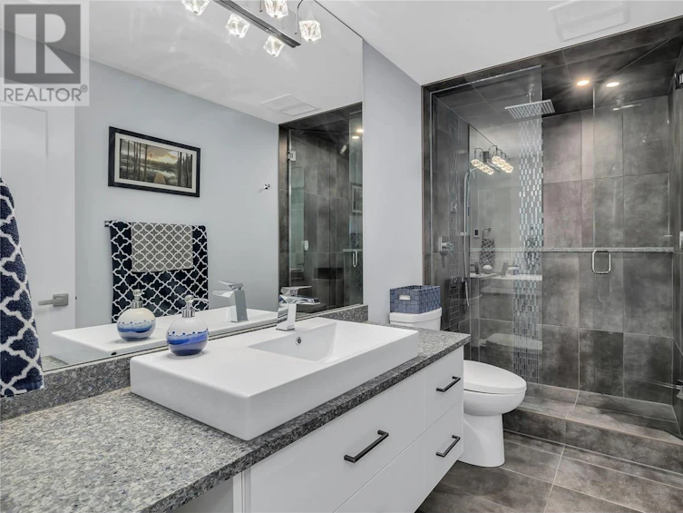 1088 Clarance Avenue, Kelowna, BC, V1W 5M6 - 61