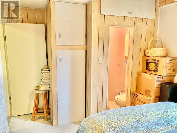 555 Everette Avenue, Greenwood, BC, V0H 1J0 - 35