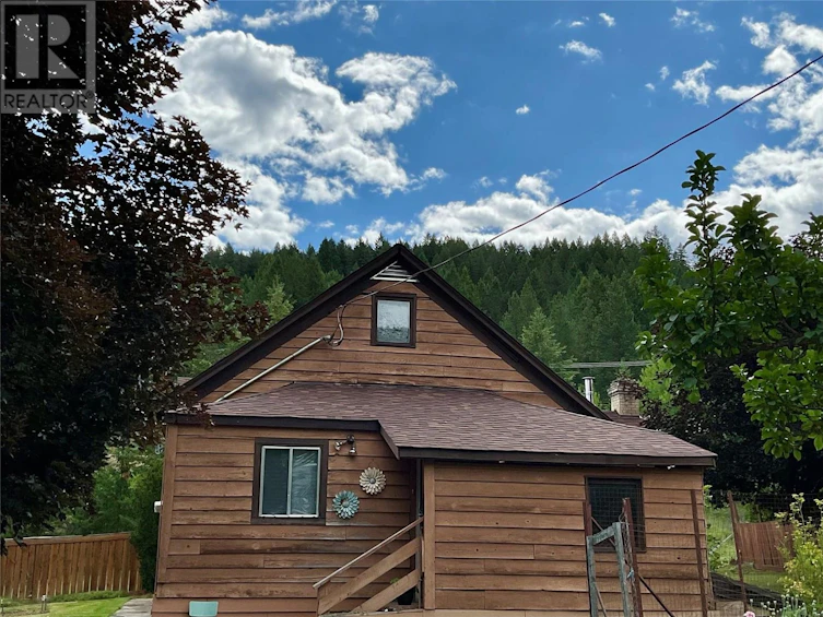 555 Everette Avenue, Greenwood, BC, V0H 1J0