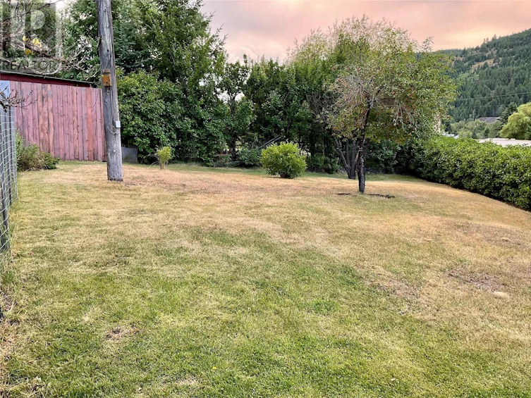 555 Everette Avenue, Greenwood, BC, V0H 1J0 - 4