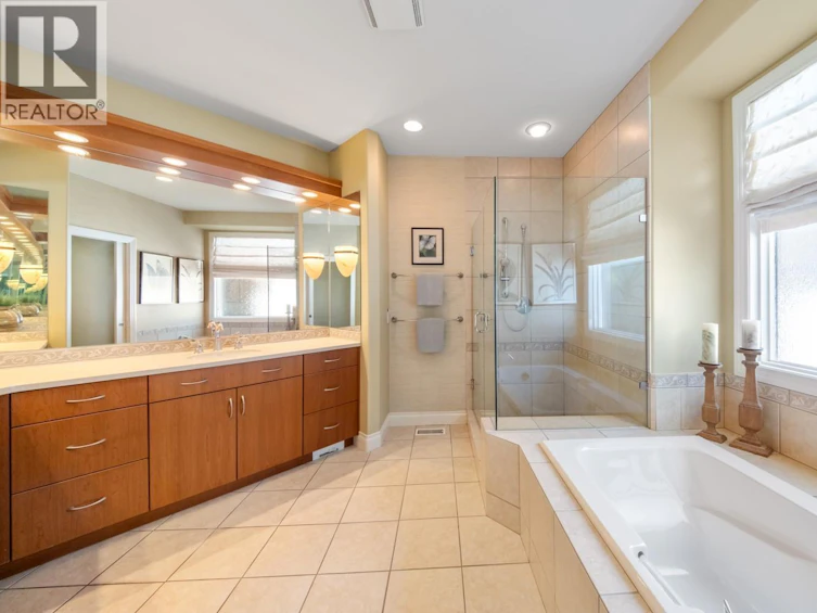 4349 S Gallaghers Fairway, Kelowna, BC, V1W 4X4 - 29