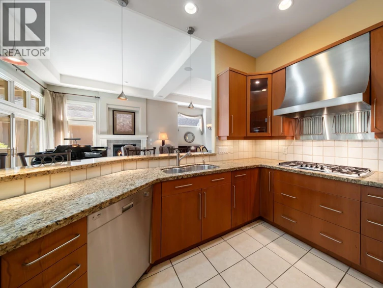 4349 S Gallaghers Fairway, Kelowna, BC, V1W 4X4 - 20