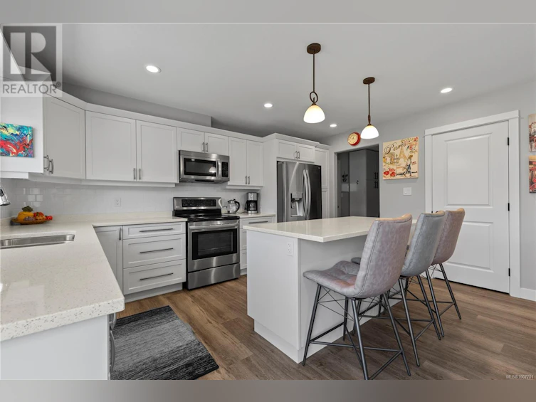 492 Park Forest Drive, Campbell River, BC, V9W 0E3 - 3