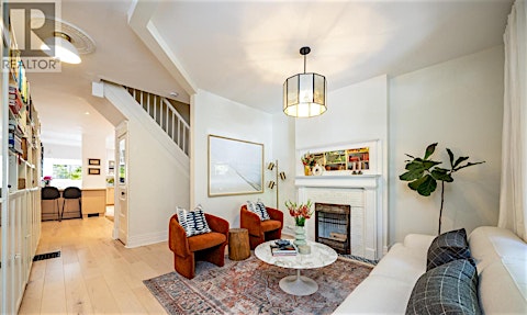 21A Grafton Avenue, Toronto, ON, M6R 1C3