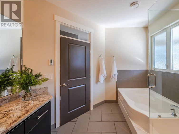 3992 Finnerty Road, Penticton, BC, V2A 8W2 - 69