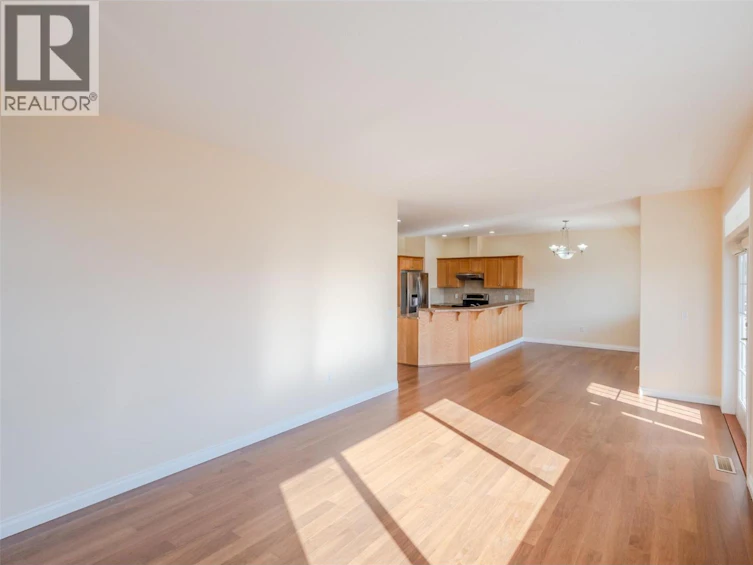 301-5820 89th Street, Osoyoos, BC, V0H 1V1 - 9