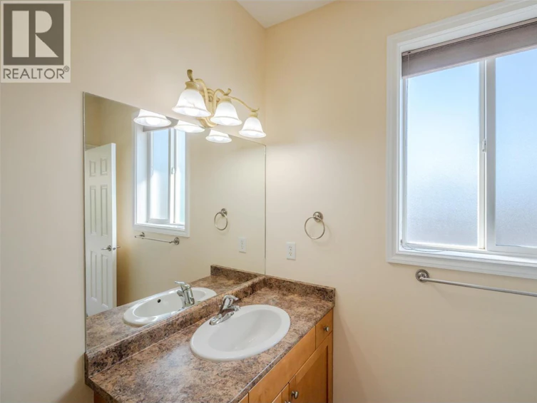 301-5820 89th Street, Osoyoos, BC, V0H 1V1 - 32