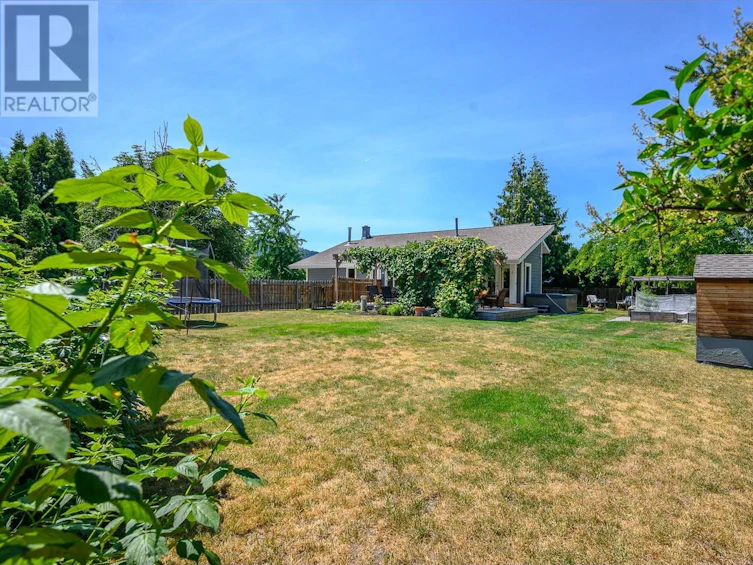 9311 Chelsea Court, Coldstream, BC, V1B 2M7 - 40