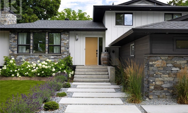 4265 Lakeshore Road