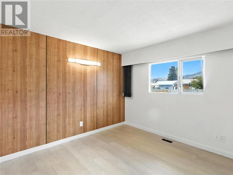 2155 Ponderosa Avenue, Kamloops, BC, V2B 4V8 - 22