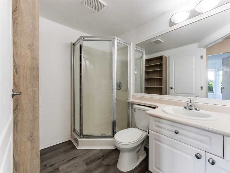 203-9946 151 Street, Surrey, BC, V3R 0V5 - 17
