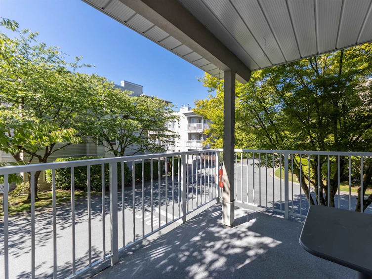203-9946 151 Street, Surrey, BC, V3R 0V5 - 7